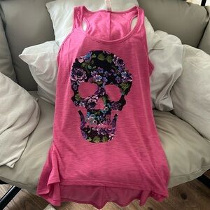 Razorback tank hot pink and skull brand light breathable material